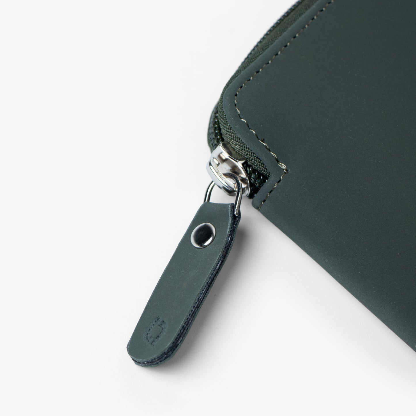 Travel Watch Hold | Vegan Leather